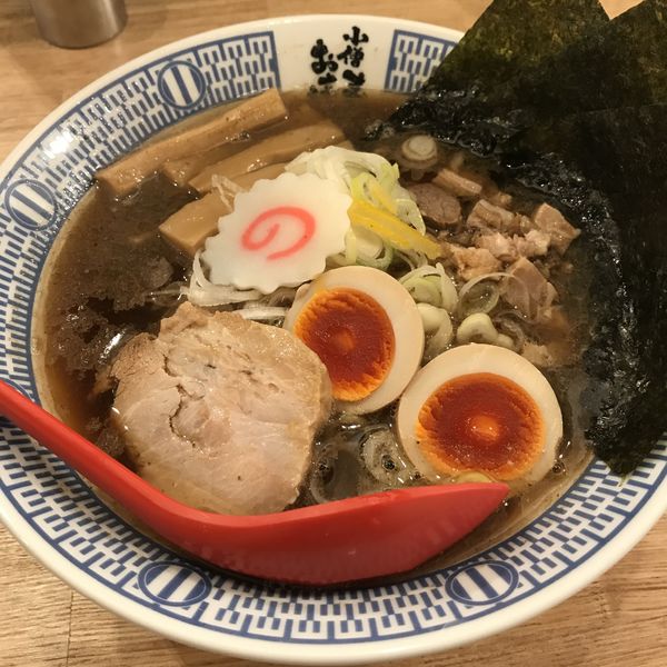 「特製魚介醤油ラーメン(¥990)」@小僧またおまえか。 南森町店の写真