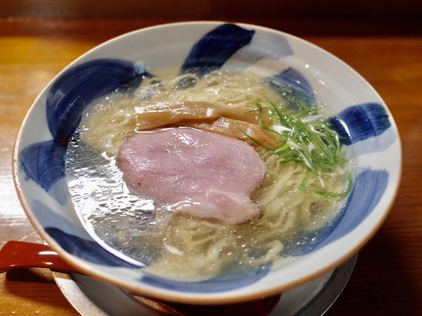 「塩らぁ麺…750円‬」@さんくるげの写真