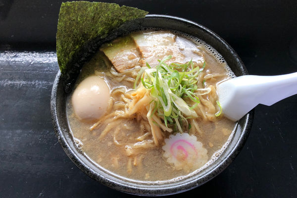 「Do・Ni・Bo中華蕎麦780円+味玉100円」@らー麺 Do・Ni・Boの写真