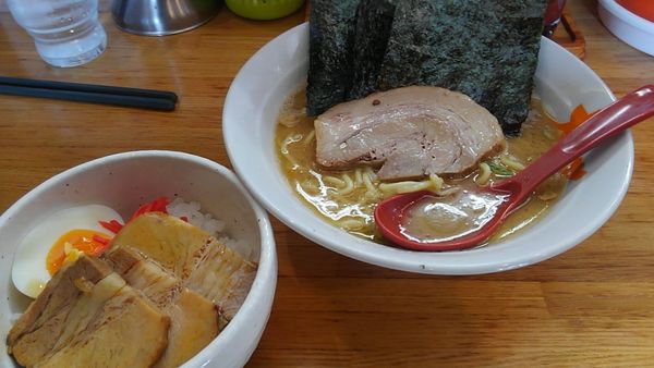 「ラーメンとザク丼」@ラーメン大桜 川崎平店の写真