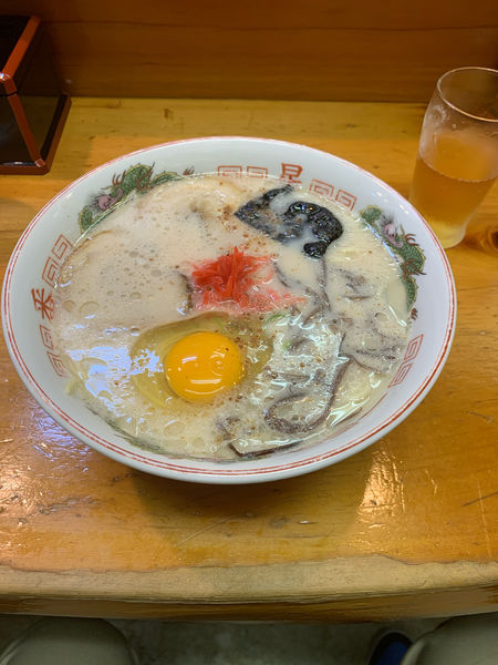 「生玉子入りラーメン」@熊本ラーメン専門店 一番星 栄4丁目本店の写真