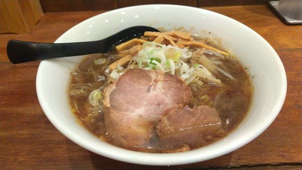 「醤油ラーメン」@札幌味噌麺 優の写真