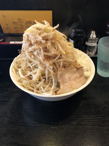 「らーめん　野菜まし、ネギまし背脂まし、にんにぬくぬき」@らーめん まる氣の写真