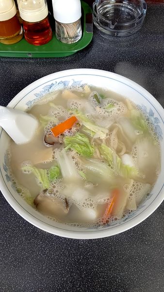 「仏跳牆湯麺　900円」@手延べラーメン ぶっちょうじゃんの写真
