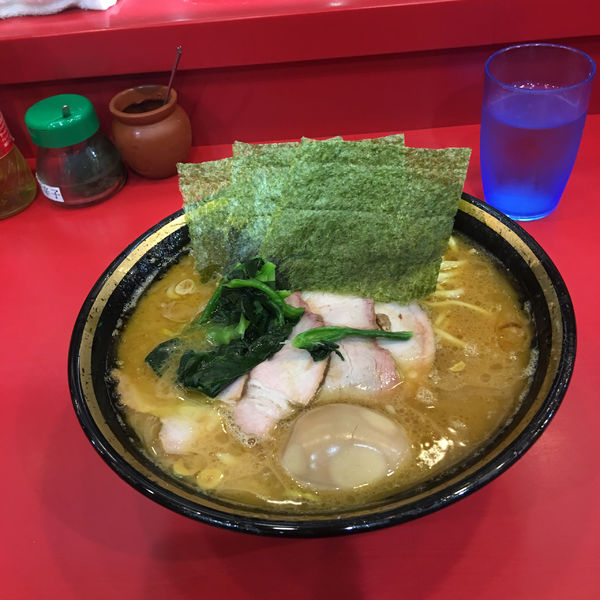 「ラーメン」@家系総本山 ラーメン吉村家の写真