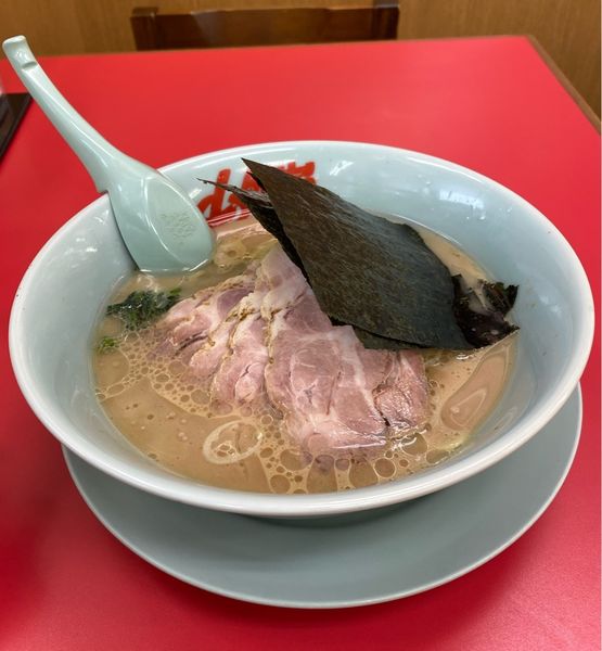「醤油チャーシュー麺」@山岡家 フォレスト河口湖店の写真