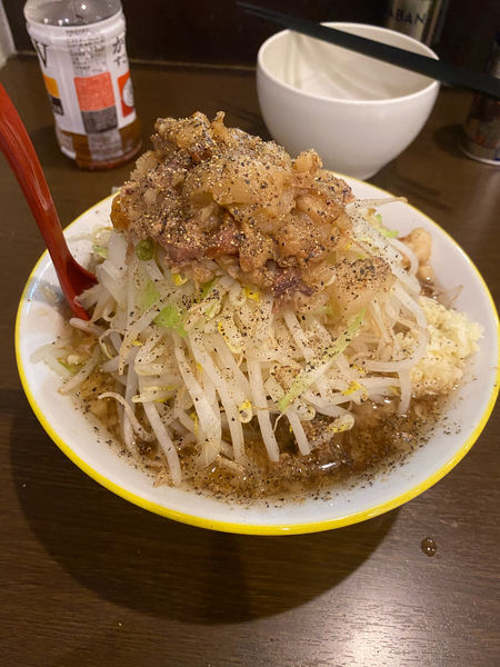 「小ラーメン麺少なめヤサイマシ、ニンニク少し、アブラマシマシ」@ラーメン イエロー 御徒町店の写真