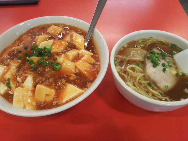 「麻婆丼＋ミニラーメン￥830」@中国料理 上海飯店の写真