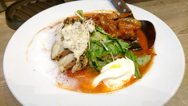 「【昼】限定：ベルシヤードチキンのカポナータ冷麺」@太陽のトマト麺 渋谷道玄坂支店の写真