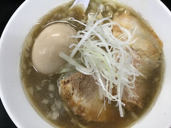 「煮干中華そばnormal800円(クーポンで味玉子無料)」@煮干中華そば のじじR 我孫子店の写真
