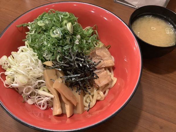 「油そば ネギトッピング 水菜抜き」@だるまのめ 本厚木店の写真