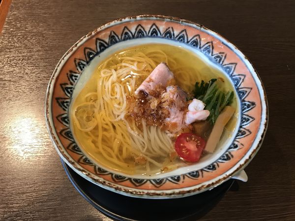 「冷し山六そば～エビ塩風味～」@麺創 なな家の写真
