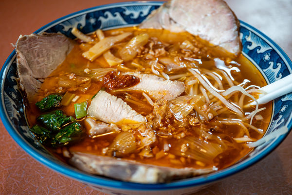 「勝浦タンタンチャーシュー」@ぴかいちラーメンの写真