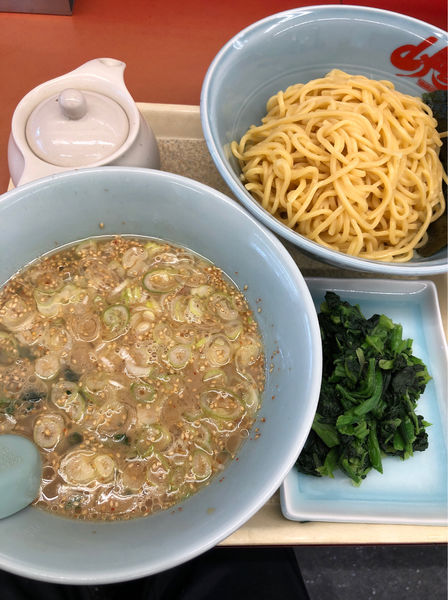 「醤油つけ麺 ＋ ほうれん草」@ラーメン山岡家 さいたま宮前店の写真