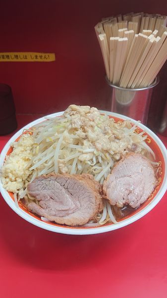 「麺マシ大  野菜  ニンニクマシ  油」@ラーメン二郎 上野毛店の写真