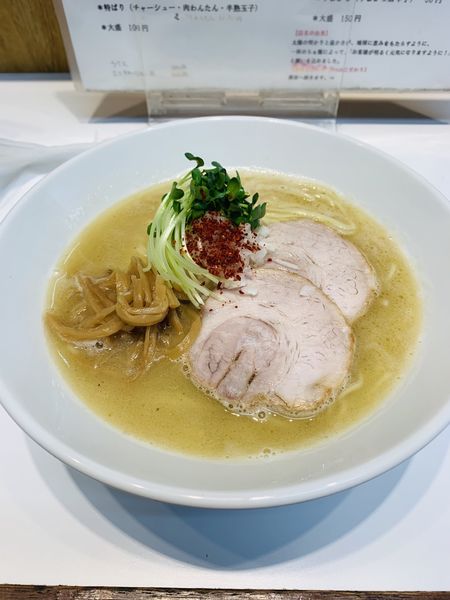 「ホワイトクリーミーぱいたん、塩」@らぁ麺 ひなたの写真