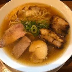 特製淡麗醤油らー麺