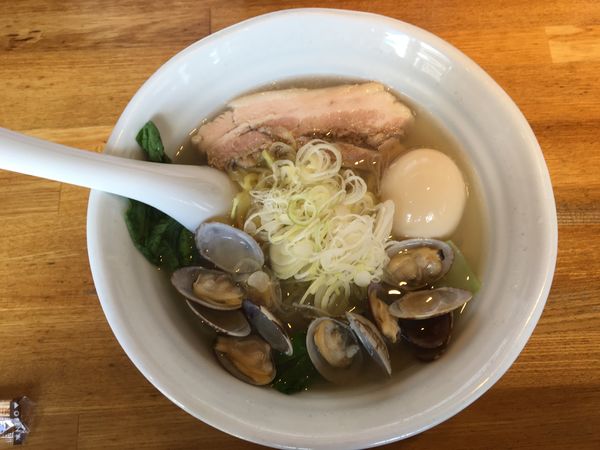 「あさり潮そば」@らーめん 月の兎影の写真