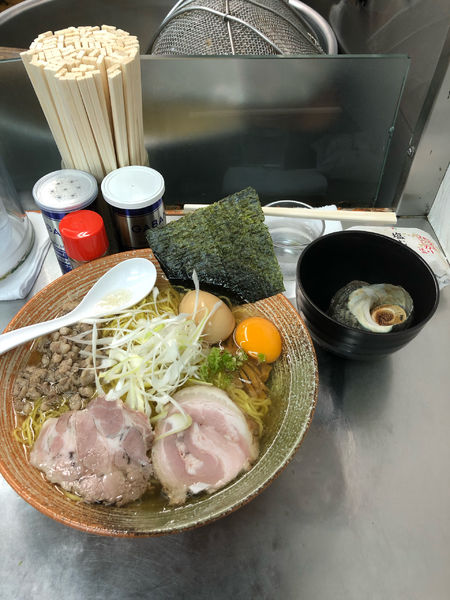 「サザエ出汁ラーメン塩」@覆麺 智の写真