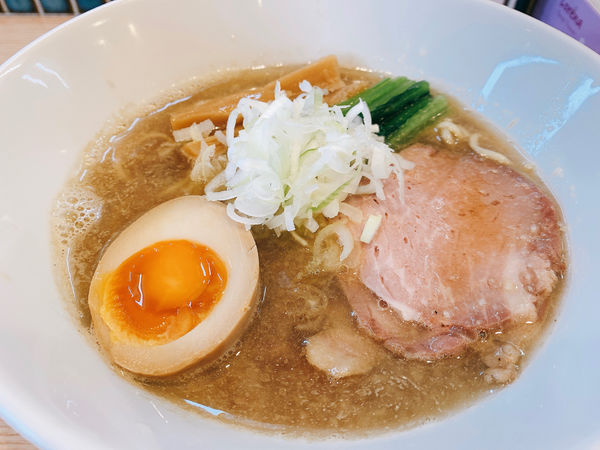 「四種煮干し中華そば」@ほっこり中華そば もつけの写真