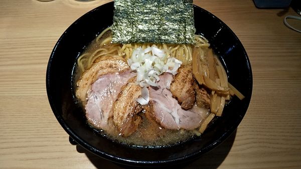 「豚骨醤油チャーシューメン970円+大盛り100円」@麺屋 辰巳の写真