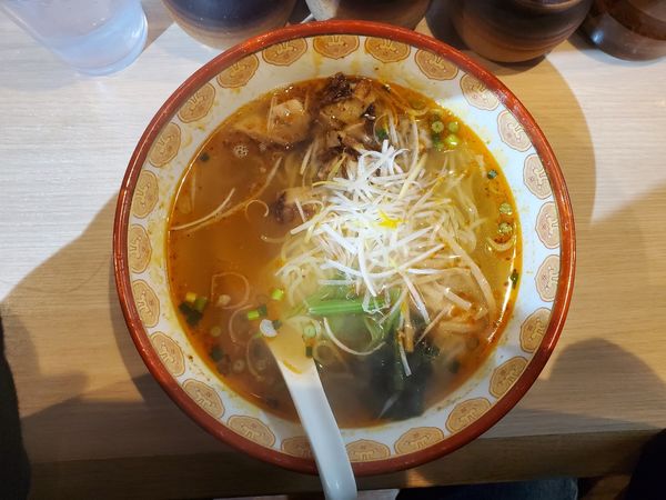 「辛塩らーめん」@俺流塩らーめん 原宿店の写真