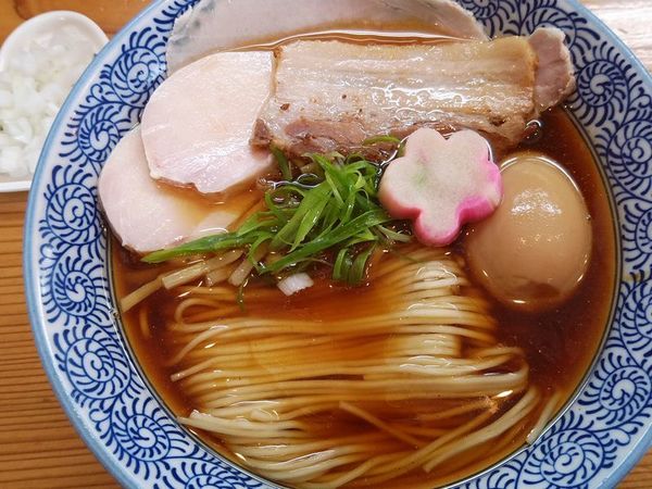 「特製醤油＋刻み玉葱」@麺処 いし川の写真