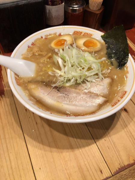 「旭川醤油らーめん」@北海道らーめん ひむろ 綾瀬店の写真