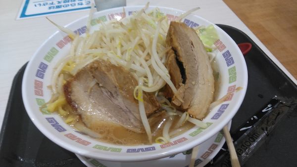 「肉盛りラーメン」@らーめん駒 安城店の写真