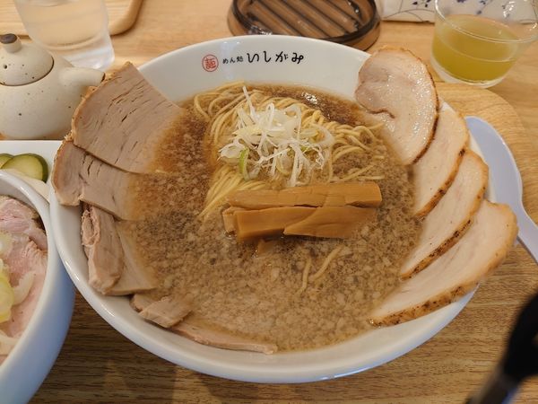 「特製中華そば背脂まし」@めん処 いしがみの写真