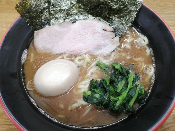 「ラーメン¥700＋半熟玉子（クーポン）＋ライス（無料）」@麺家 紫極の写真