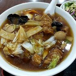 牛バラつゆソバ（ランチセットとして７８０円）