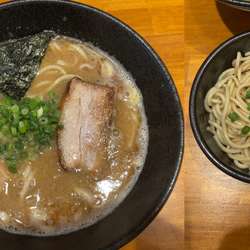 濃厚鰹だし とんこつ（大盛＋替え玉） 750円＋50円