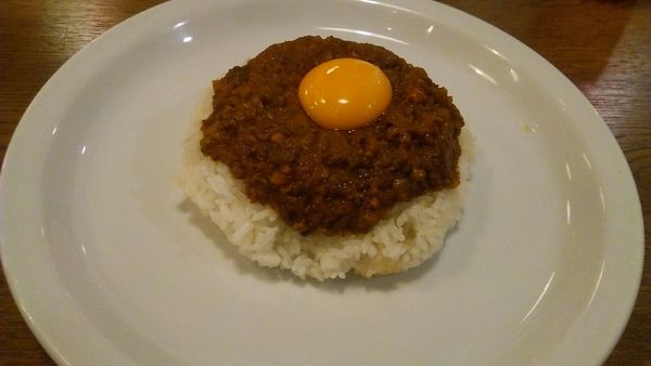 「10種以上のスパイスを使用したキーマカレー 800円」@Grand Breton Cafeの写真