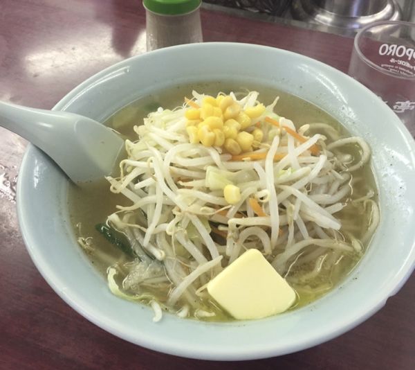 「塩バターラーメン」@満北亭 都留店の写真