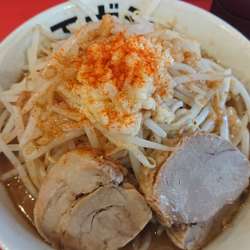 らーめん小(ニンニクやさいマシ)