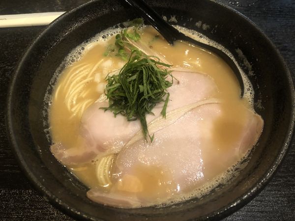 「真鯛白湯そば・温（900円）」@布施丿貫の写真