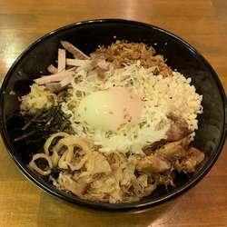 特製まぜそば 800円