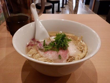 「塩らぁ麺」@らぁ麺 みうら 上野毛店の写真