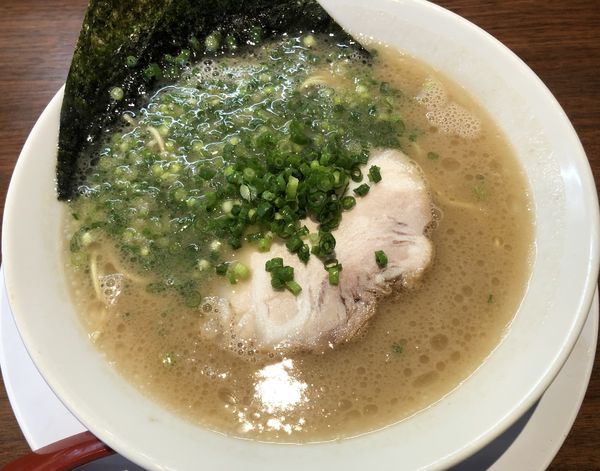 「ラーメン(737円)」@ばってんラーメン 町田店の写真