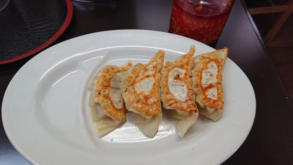 「餃子　２９０円」@人生餃子の写真