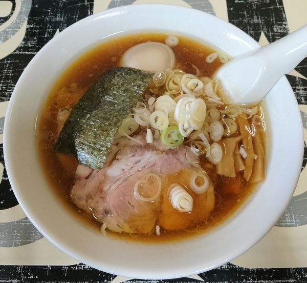 「チャーシューメン(昔ながら・平打ち麺)＋味玉」@寺カフェ 中華そば水加美の写真