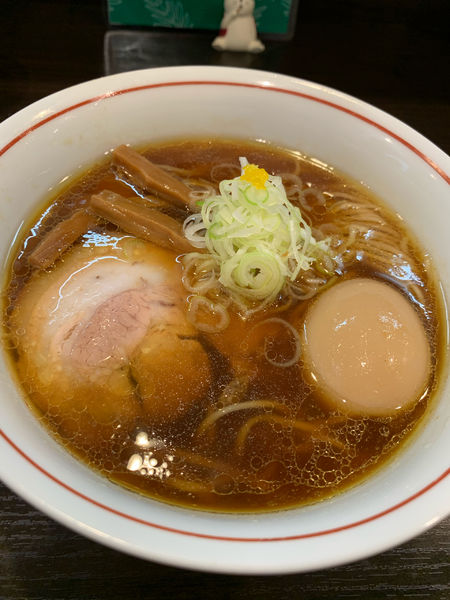 「しょうゆらーめん」@らーめん颯人の写真