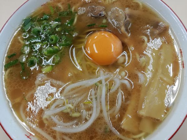 「中華そば大:650円+生卵:50円」@中華そば いのたに 本店の写真