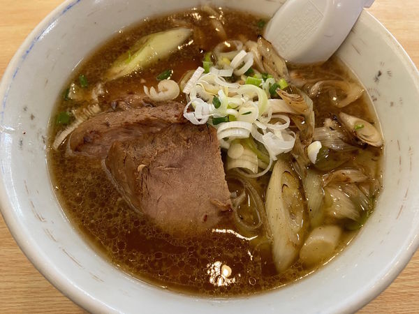 「ねぎチャーシューメン：760円」@手打ラーメン 長八の写真