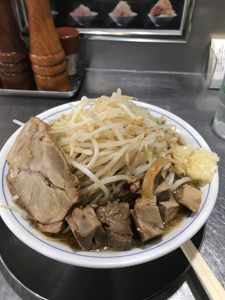 「煮干しらーめん　豚ほぐしチョイス」@らーめん大 本郷店の写真