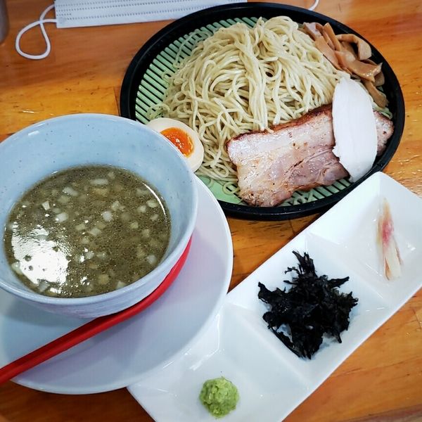 「【夏季限定】ニボざる冷やし2020 ９００円」@麺屋 むじゃきの写真