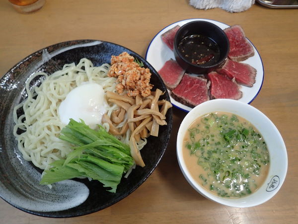 「胡麻味噌つけ冷し 和風🐮ローストビーフ添え(和 牛)Ｓ」@MENYA 食い味の道有楽の写真