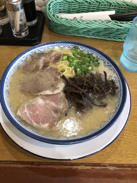 「らーめん」@博多ラーメン しばらく 町屋店の写真