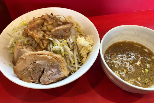 「つけめん250g 880円+豚1枚130円」@豚ゆうの写真